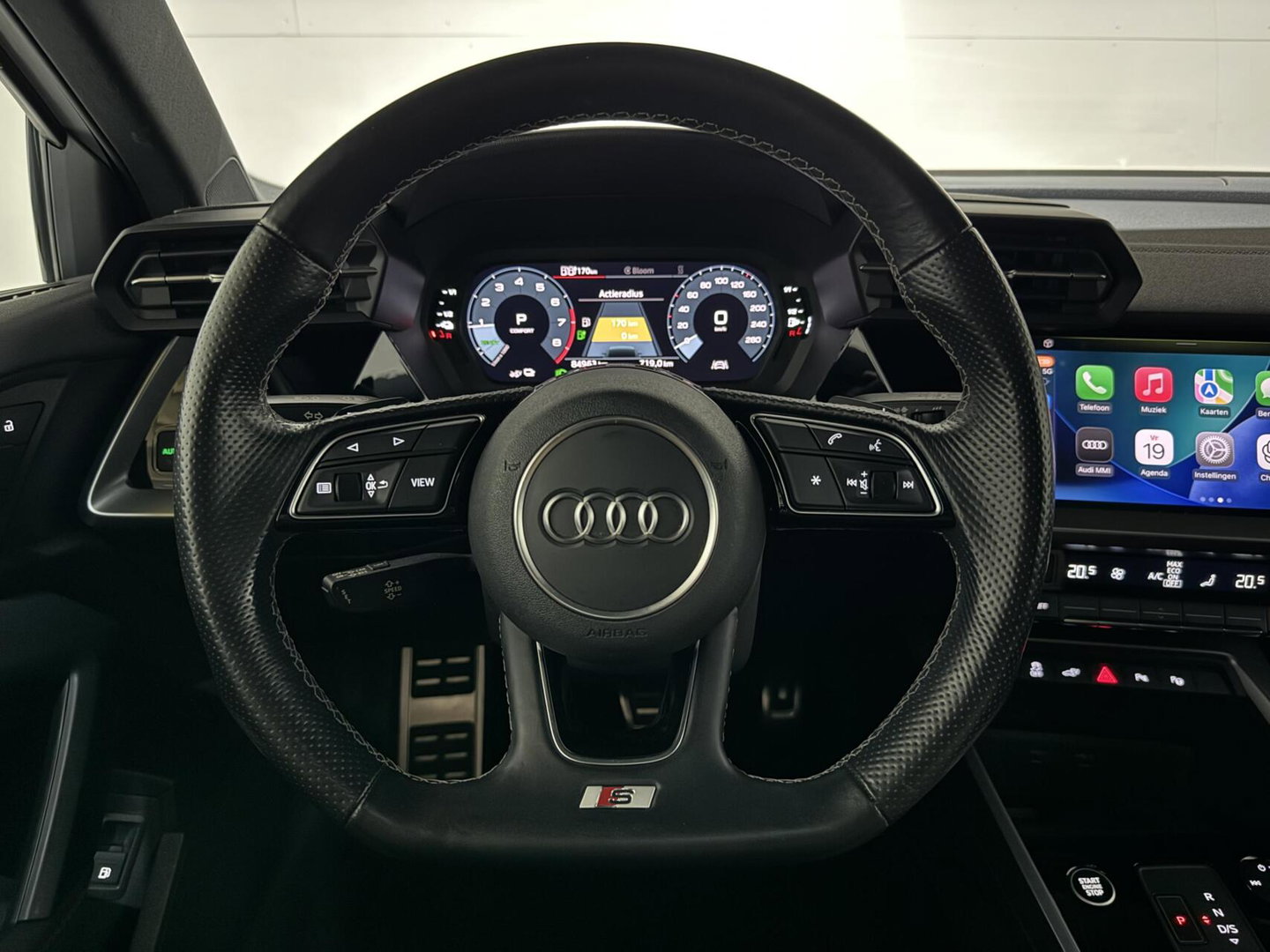 Audi A3 Sportback 40 TFSIe S-Line Pano CarPlay Cruise Navi