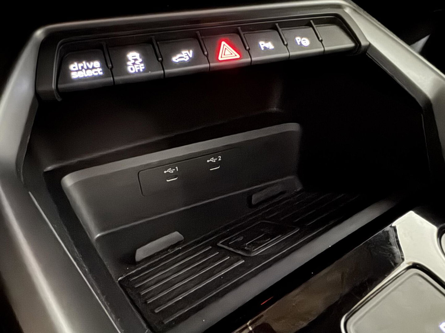 Audi A3 Sportback 40 TFSIe S-Line Pano CarPlay Cruise Navi