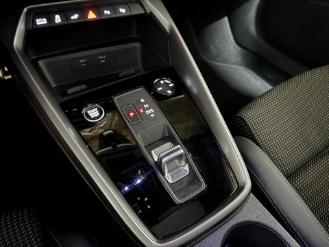 Audi A3 Sportback 40 TFSIe S-Line Pano CarPlay Cruise Navi