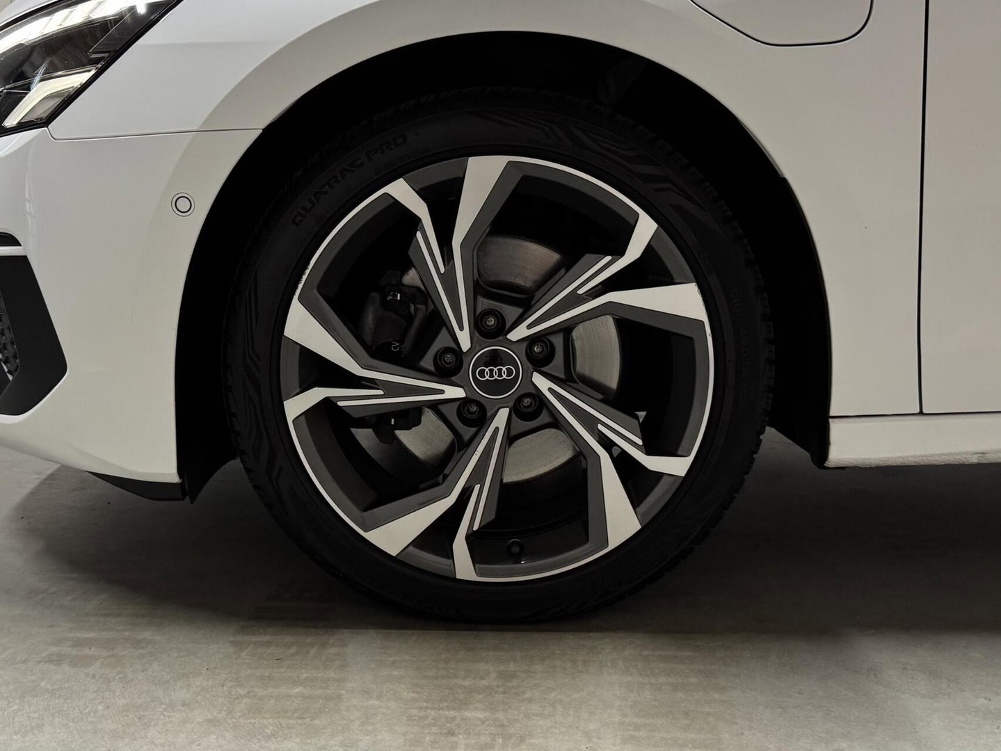 Audi A3 Sportback 40 TFSIe S-Line Pano CarPlay Cruise Navi