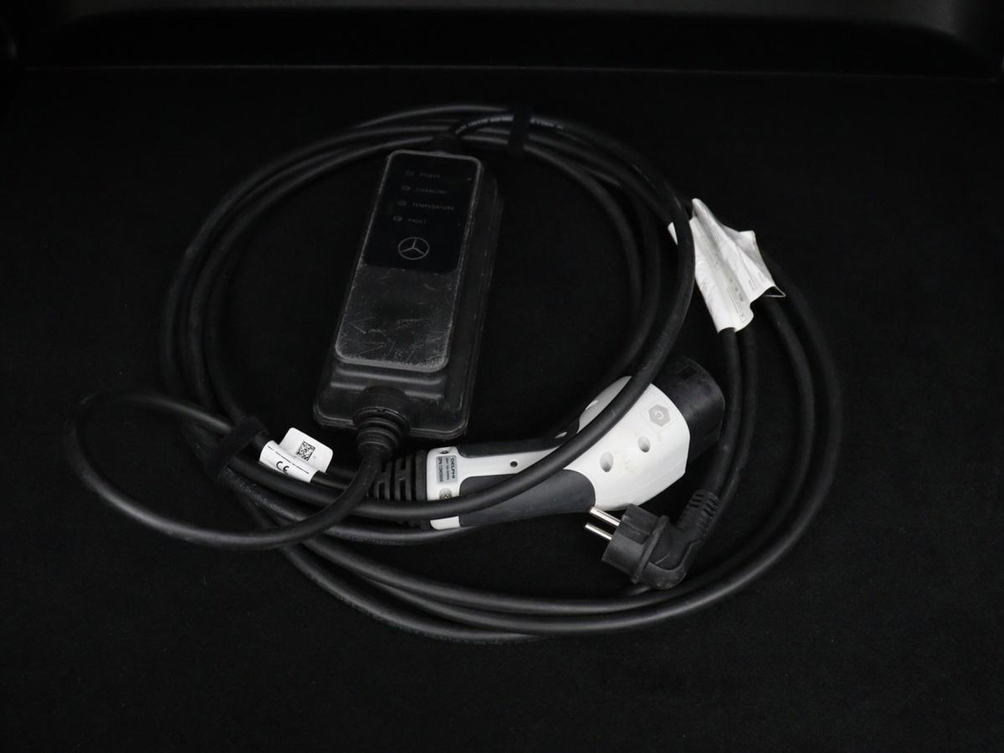 Mercedes-Benz EQE 300 Business Line 89 kWh SOH 95,8 | Panoramadak | Adaptive cruise | Burmester | Leder | Camera | Carplay | Warmtepomp | Stoelverwarming | Sfeerverlichting | Botspreventie