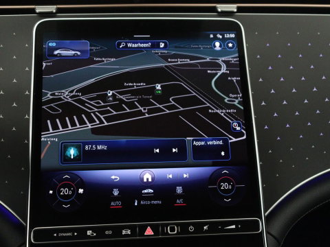 Mercedes-Benz EQE 300 Business Line 89 kWh SOH 95,8 | Panoramadak | Adaptive cruise | Burmester | Leder | Camera | Carplay | Warmtepomp | Stoelverwarming | Sfeerverlichting | Botspreventie