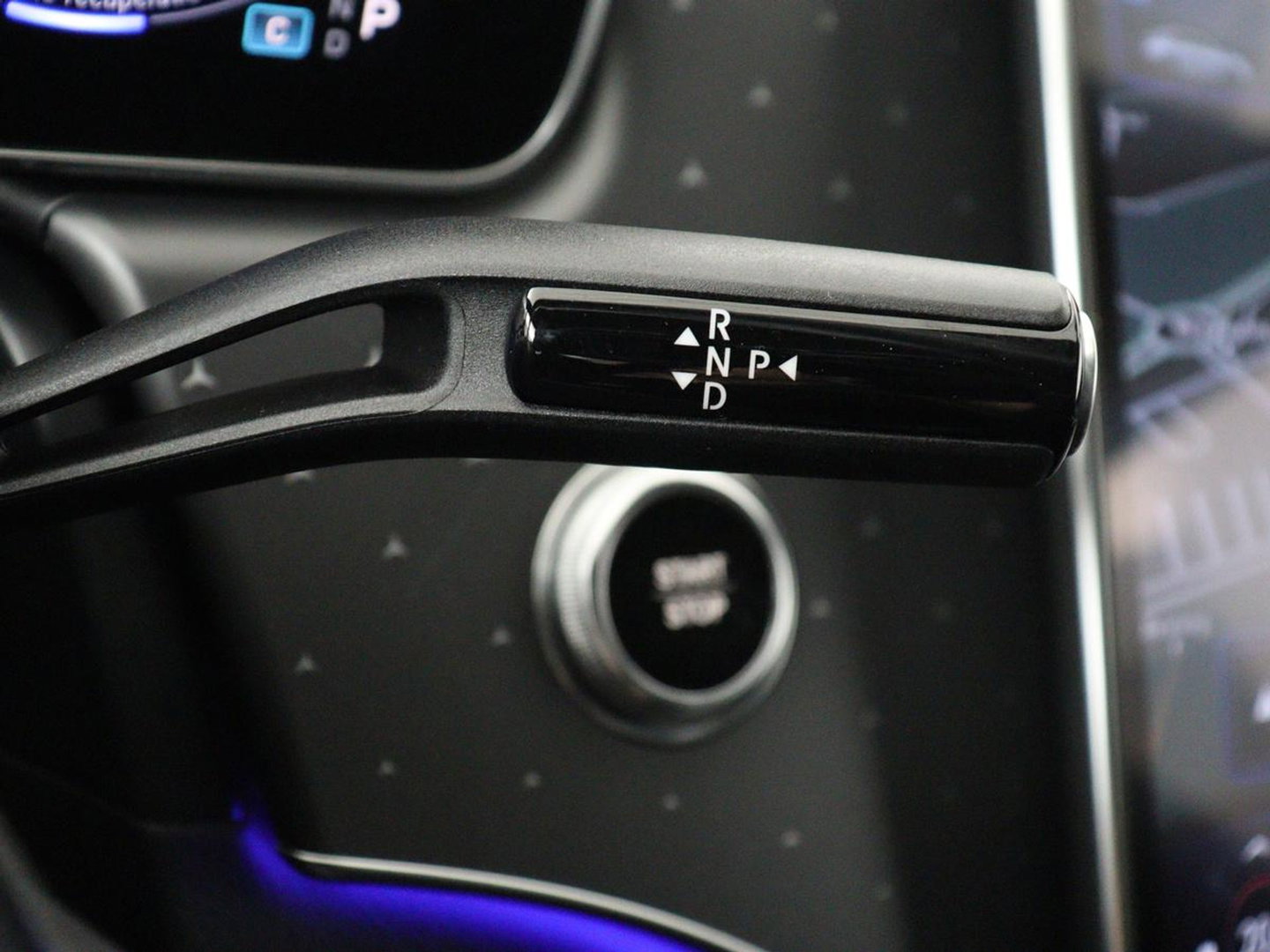 Mercedes-Benz EQE 300 Business Line 89 kWh SOH 95,8 | Panoramadak | Adaptive cruise | Burmester | Leder | Camera | Carplay | Warmtepomp | Stoelverwarming | Sfeerverlichting | Botspreventie