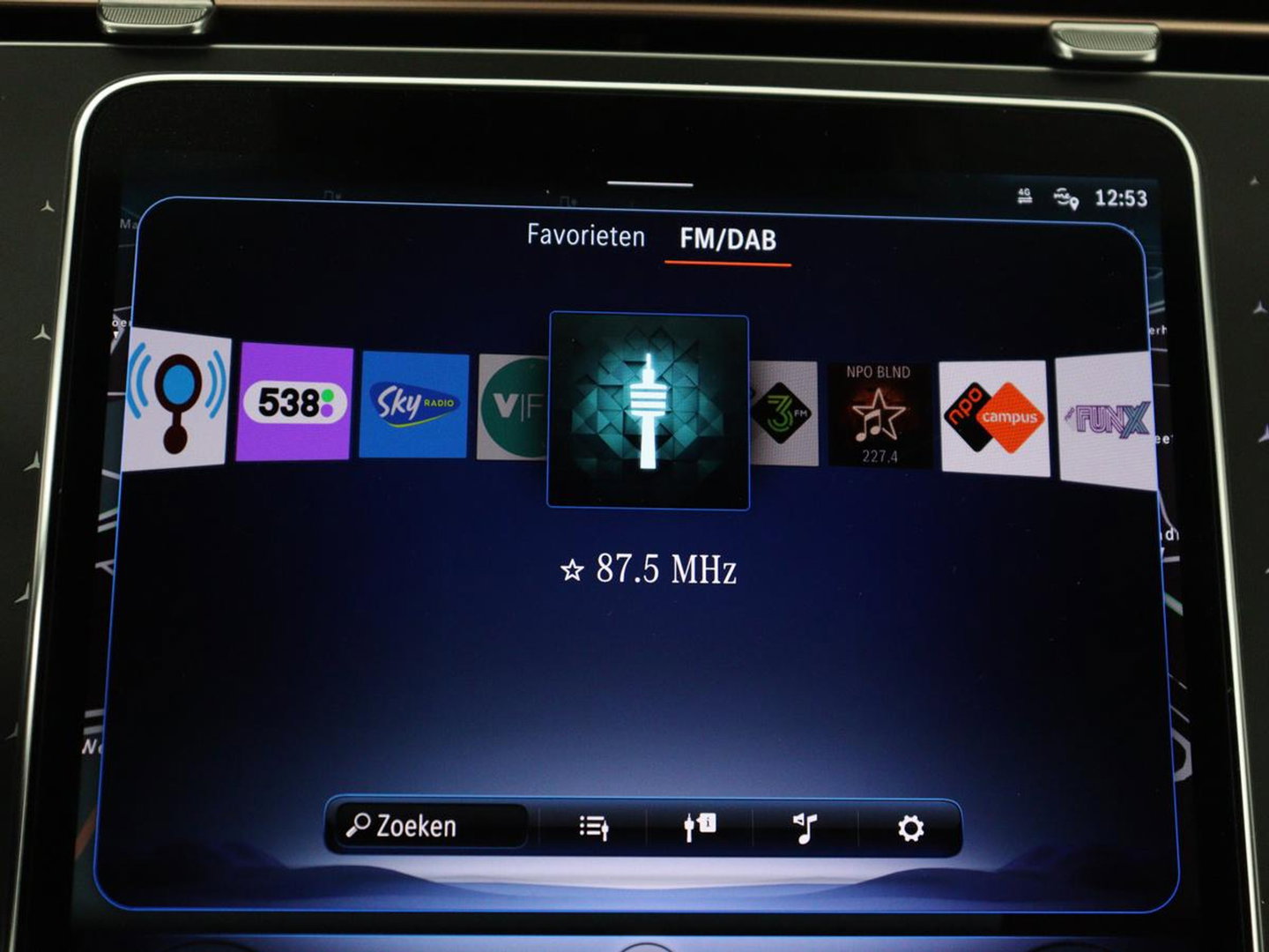 Mercedes-Benz EQE 300 Business Line 89 kWh SOH 95,8 | Panoramadak | Adaptive cruise | Burmester | Leder | Camera | Carplay | Warmtepomp | Stoelverwarming | Sfeerverlichting | Botspreventie