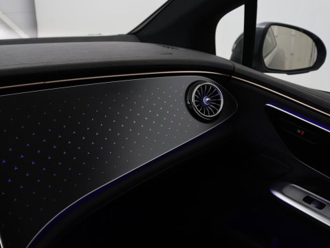 Mercedes-Benz EQE 300 Business Line 89 kWh SOH 95,8 | Panoramadak | Adaptive cruise | Burmester | Leder | Camera | Carplay | Warmtepomp | Stoelverwarming | Sfeerverlichting | Botspreventie