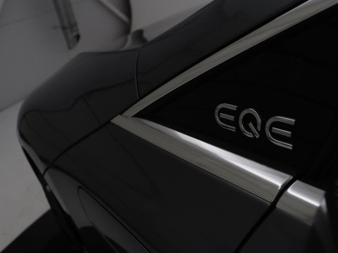 Mercedes-Benz EQE 300 Business Line 89 kWh SOH 95,8 | Panoramadak | Adaptive cruise | Burmester | Leder | Camera | Carplay | Warmtepomp | Stoelverwarming | Sfeerverlichting | Botspreventie