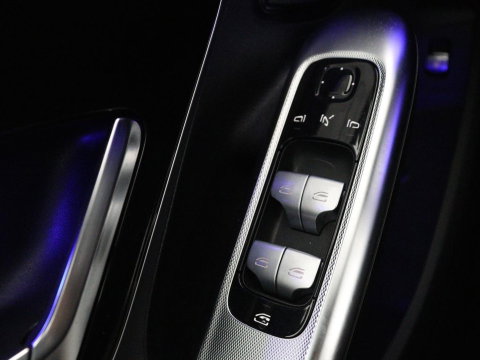 Mercedes-Benz EQE 300 Business Line 89 kWh SOH 95,8 | Panoramadak | Adaptive cruise | Burmester | Leder | Camera | Carplay | Warmtepomp | Stoelverwarming | Sfeerverlichting | Botspreventie