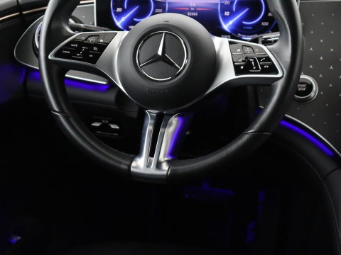 Mercedes-Benz EQE 300 Business Line 89 kWh SOH 95,8 | Panoramadak | Adaptive cruise | Burmester | Leder | Camera | Carplay | Warmtepomp | Stoelverwarming | Sfeerverlichting | Botspreventie