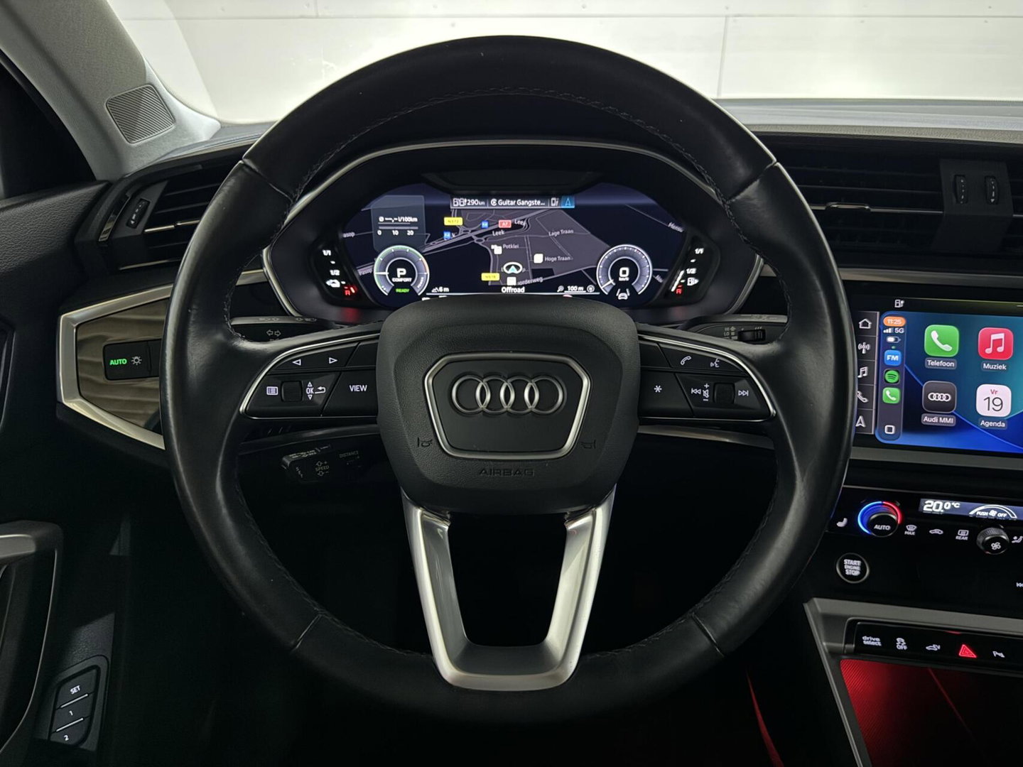 Audi Q3 45 TFSIe Black Edition S-line Pano Memory 360° Sfeer Virtual