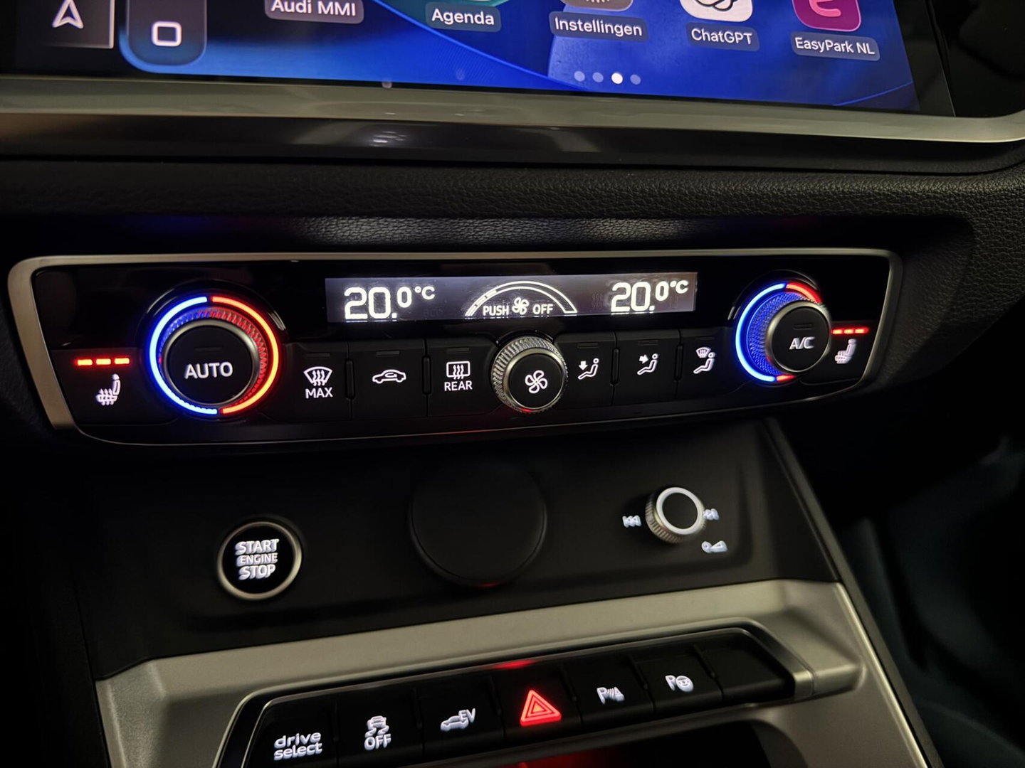 Audi Q3 45 TFSIe Black Edition S-line Pano Memory 360° Sfeer Virtual