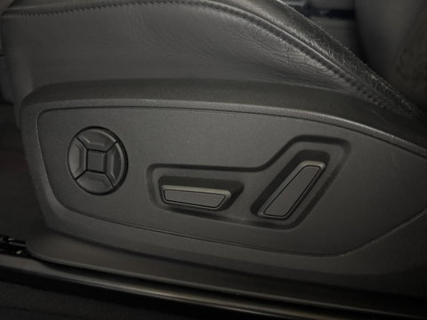 Audi Q3 45 TFSIe Black Edition S-line Pano Memory 360° Sfeer Virtual