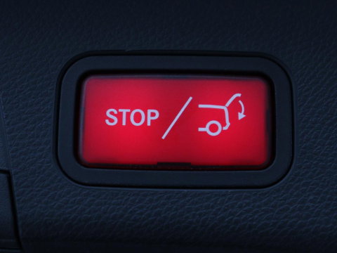 Mercedes-Benz C-Klasse Estate 300 e Business Solution AMG Limited | Panoramadak | Leder Exclusief | Burmester Surround | Stoelverwarming | Camera | Carplay | Dodehoek detectie | Navigatie | Full LED