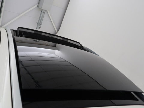 Mercedes-Benz C-Klasse Estate 300 e Business Solution AMG Limited | Panoramadak | Leder Exclusief | Burmester Surround | Stoelverwarming | Camera | Carplay | Dodehoek detectie | Navigatie | Full LED