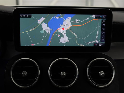 Mercedes-Benz C-Klasse Estate 300 e Business Solution AMG Limited | Panoramadak | Leder Exclusief | Burmester Surround | Stoelverwarming | Camera | Carplay | Dodehoek detectie | Navigatie | Full LED