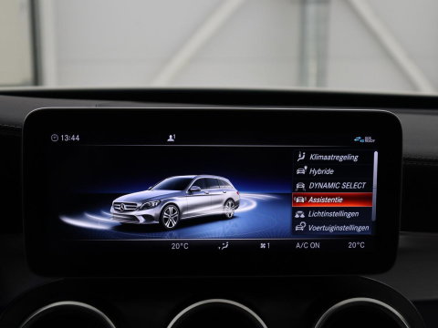 Mercedes-Benz C-Klasse Estate 300 e Business Solution AMG Limited | Panoramadak | Leder Exclusief | Burmester Surround | Stoelverwarming | Camera | Carplay | Dodehoek detectie | Navigatie | Full LED
