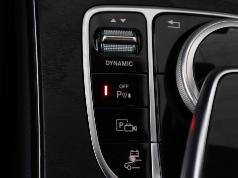 Mercedes-Benz C-Klasse Estate 300 e Business Solution AMG Limited | Panoramadak | Leder Exclusief | Burmester Surround | Stoelverwarming | Camera | Carplay | Dodehoek detectie | Navigatie | Full LED