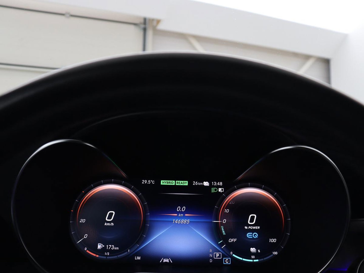 Mercedes-Benz C-Klasse 300e Avantgarde | Panoramadak | Leder Exclusief | Burmester Surround | Stoelverwarming | Camera | Carplay | Dodehoek detectie | Navigatie | Full LED