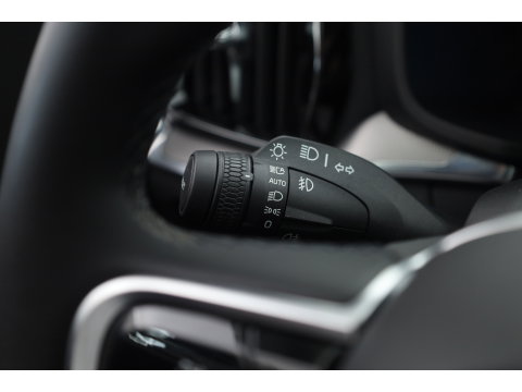 Volvo V60 2.0 T6 Plug-in hybrid AWD Plus Dark | Stoel 4 & Stuur Verwarming | achteruitrijcamera | Memory | 19" |