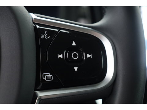 Volvo V60 2.0 T6 Plug-in hybrid AWD Plus Dark | Stoel 4 & Stuur Verwarming | achteruitrijcamera | Memory | 19" |