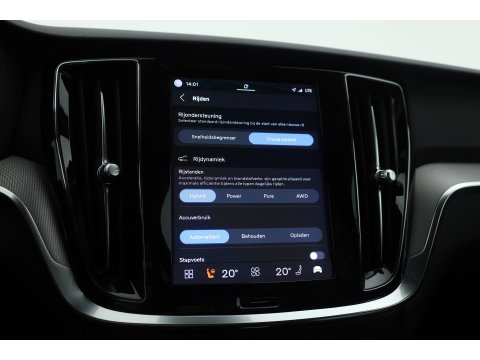 Volvo V60 2.0 T6 Plug-in hybrid AWD Plus Dark | Stoel 4 & Stuur Verwarming | achteruitrijcamera | Memory | 19" |