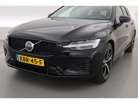 Volvo V60 2.0 T6 Plug-in hybrid AWD Plus Dark | Stoel 4 & Stuur Verwarming | achteruitrijcamera | Memory | 19" |