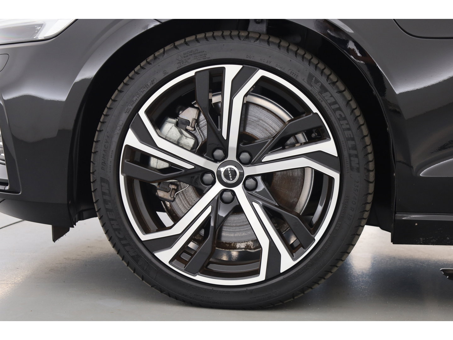 Volvo V60 2.0 T6 Plug-in hybrid AWD Plus Dark | Stoel 4 & Stuur Verwarming | achteruitrijcamera | Memory | 19" |