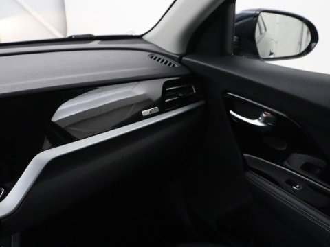 Kia Niro 1.6 GDi Hybrid DynamicLine | Carplay | Camera | Adaptive cruise | Digital cockpit | Half leder | Parkeerhulp | Navigatie | Climate control | DAB