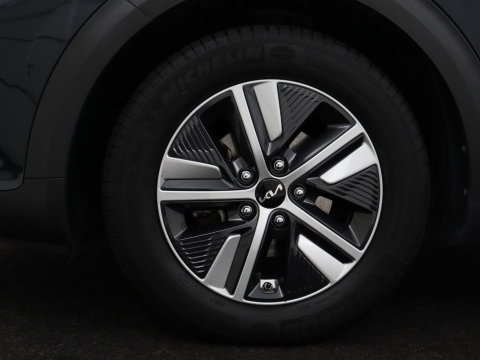 Kia Niro 1.6 GDi Hybrid DynamicLine | Carplay | Camera | Adaptive cruise | Digital cockpit | Half leder | Parkeerhulp | Navigatie | Climate control | DAB