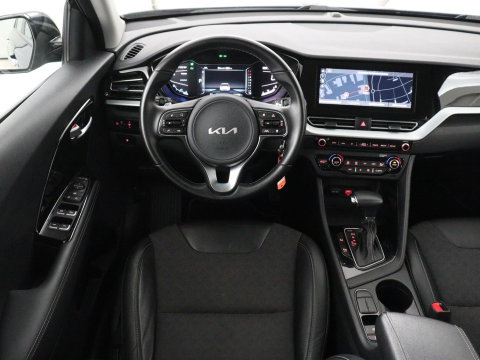 Kia Niro 1.6 GDi Hybrid DynamicLine | Carplay | Camera | Adaptive cruise | Digital cockpit | Half leder | Parkeerhulp | Navigatie | Climate control | DAB
