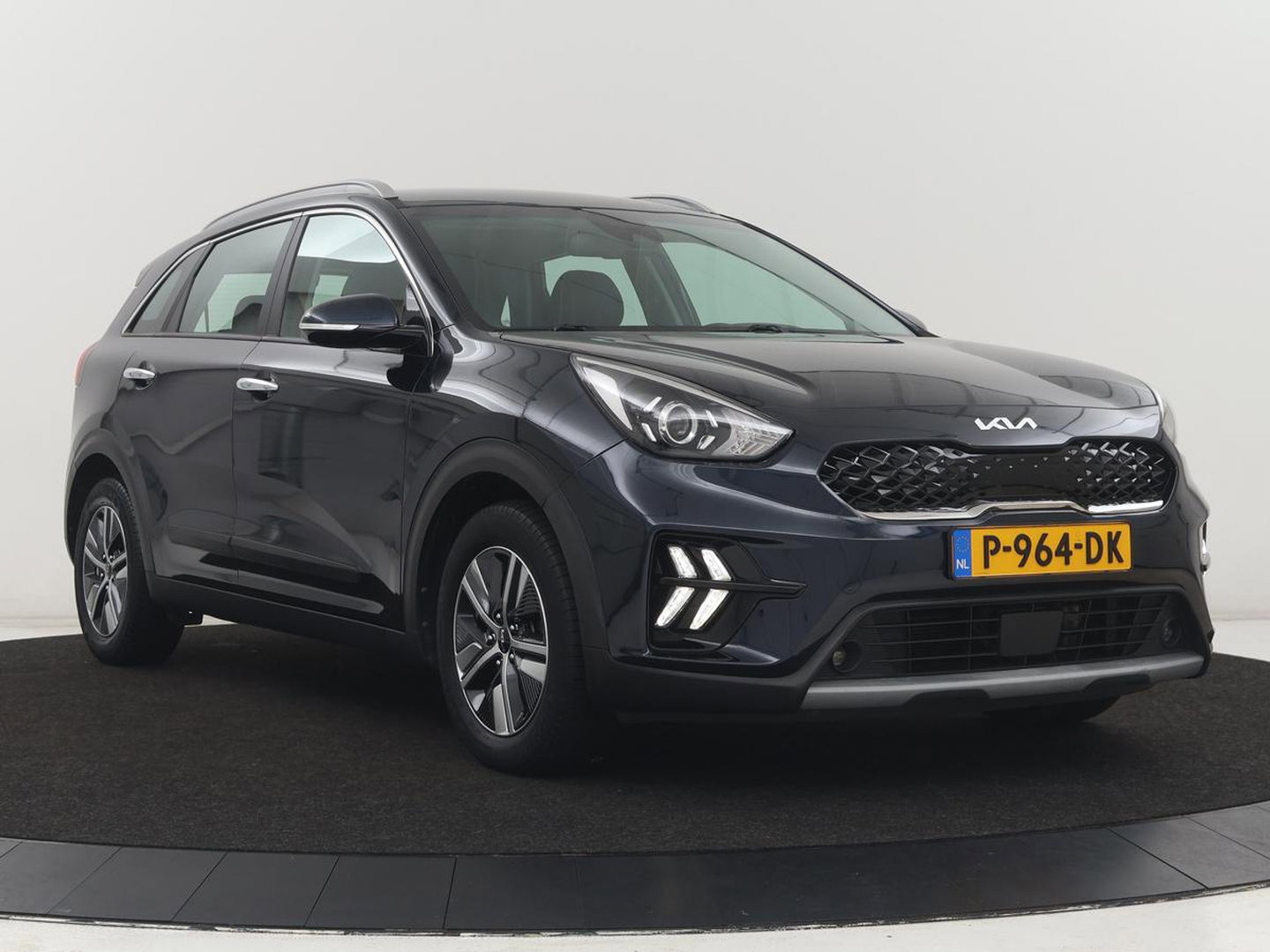 Kia Niro 1.6 GDi Hybrid DynamicLine | Carplay | Camera | Adaptive cruise | Digital cockpit | Half leder | Parkeerhulp | Navigatie | Climate control | DAB