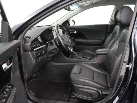 Kia Niro 1.6 GDi Hybrid DynamicLine | Carplay | Camera | Adaptive cruise | Digital cockpit | Half leder | Parkeerhulp | Navigatie | Climate control | DAB