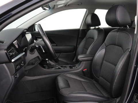 Kia Niro 1.6 GDi Hybrid DynamicLine | Carplay | Camera | Adaptive cruise | Digital cockpit | Half leder | Parkeerhulp | Navigatie | Climate control | DAB