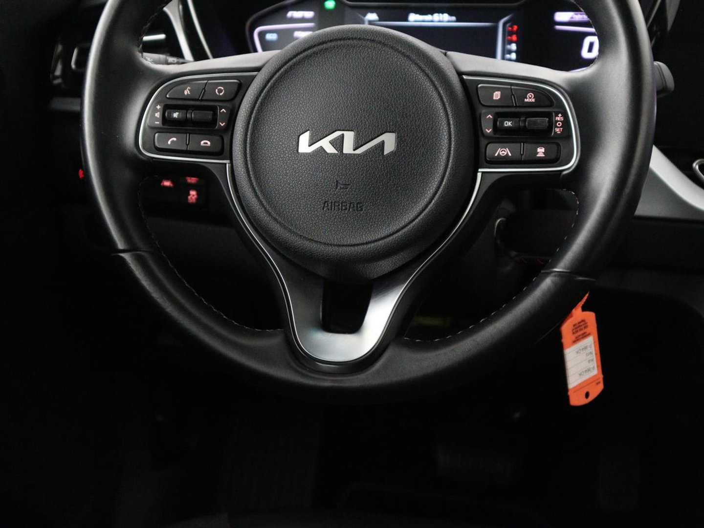 Kia Niro 1.6 GDi Hybrid DynamicLine | Carplay | Camera | Adaptive cruise | Digital cockpit | Half leder | Parkeerhulp | Navigatie | Climate control | DAB