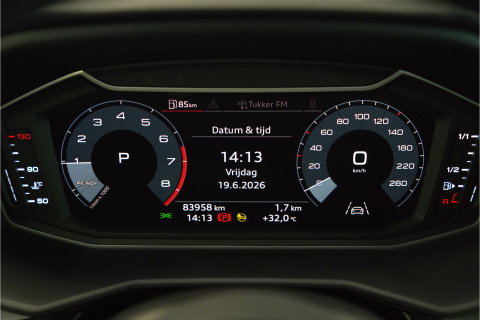 Audi A1 citycarver 35 TFSI epic Carplay PDC 17'' 24 Maanden garantie* (Vraag naar de voorwaarden)