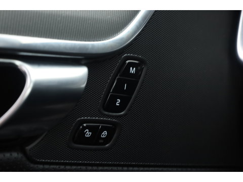 Volvo V90 2.0 T8 AWD R-Design | Pano | Elek. Trekhaak | Memory seats | SOH 77% | Pilot Assist | 20'' | Leder | 360cam