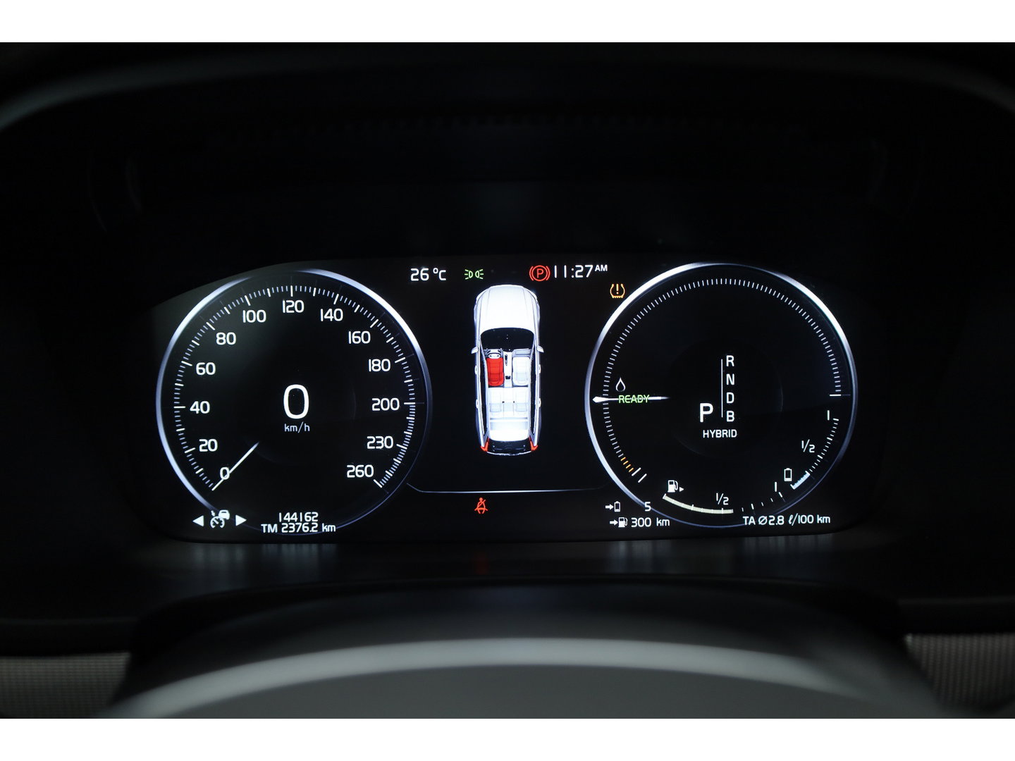 Volvo V90 2.0 T8 AWD R-Design | Pano | Elek. Trekhaak | Memory seats | SOH 77% | Pilot Assist | 20'' | Leder | 360cam