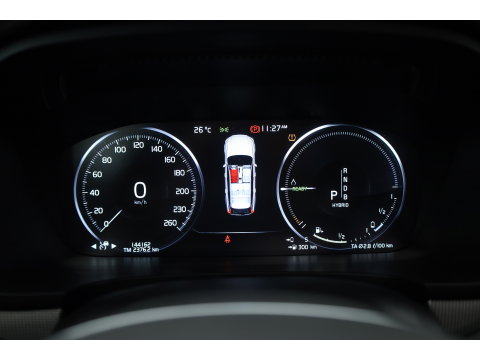Volvo V90 2.0 T8 AWD R-Design | Pano | Elek. Trekhaak | Memory seats | SOH 77% | Pilot Assist | 20'' | Leder | 360cam