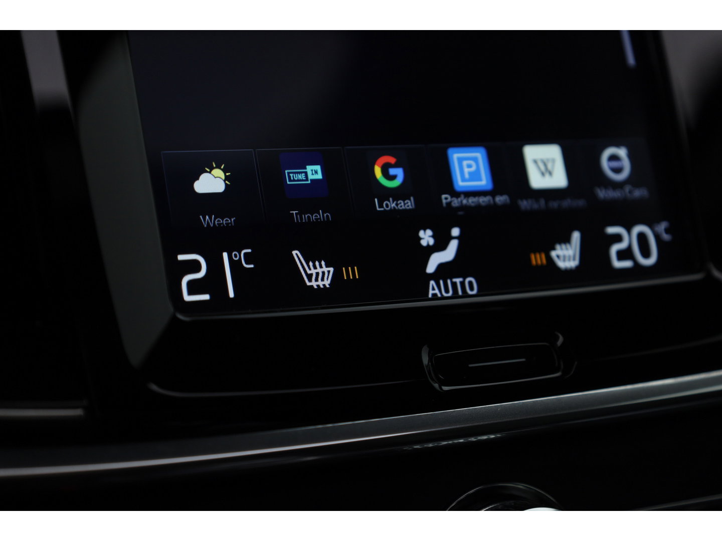 Volvo V90 2.0 T8 AWD R-Design | Pano | Elek. Trekhaak | Memory seats | SOH 77% | Pilot Assist | 20'' | Leder | 360cam
