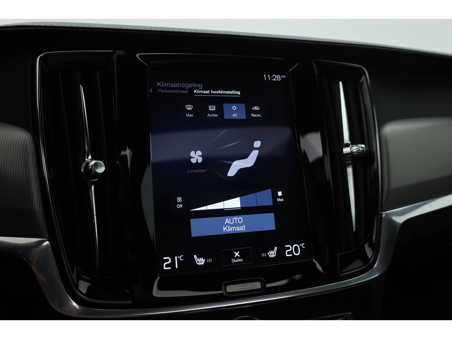 Volvo V90 2.0 T8 AWD R-Design | Pano | Elek. Trekhaak | Memory seats | SOH 77% | Pilot Assist | 20'' | Leder | 360cam