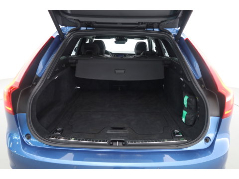 Volvo V90 2.0 T8 AWD R-Design | Pano | Elek. Trekhaak | Memory seats | SOH 77% | Pilot Assist | 20'' | Leder | 360cam