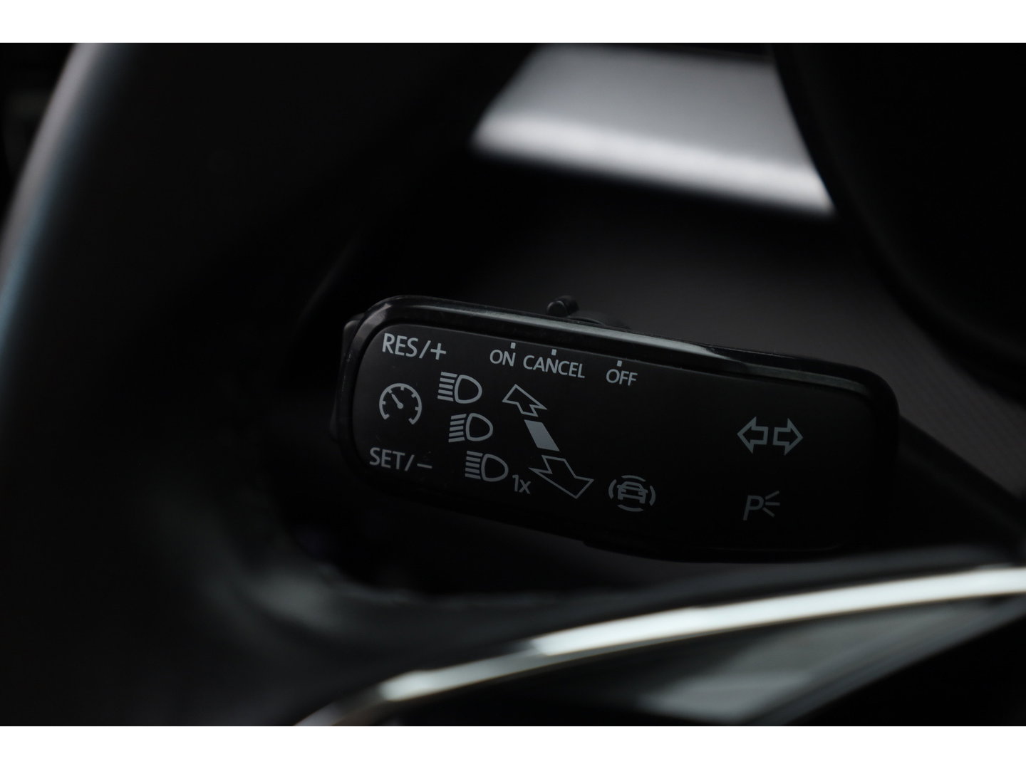 Škoda Fabia 1.0 TSI Ambition DSG | Apple CarPlay & Android Auto | Stoelverw. | Airco | All Season | LED | PDC A