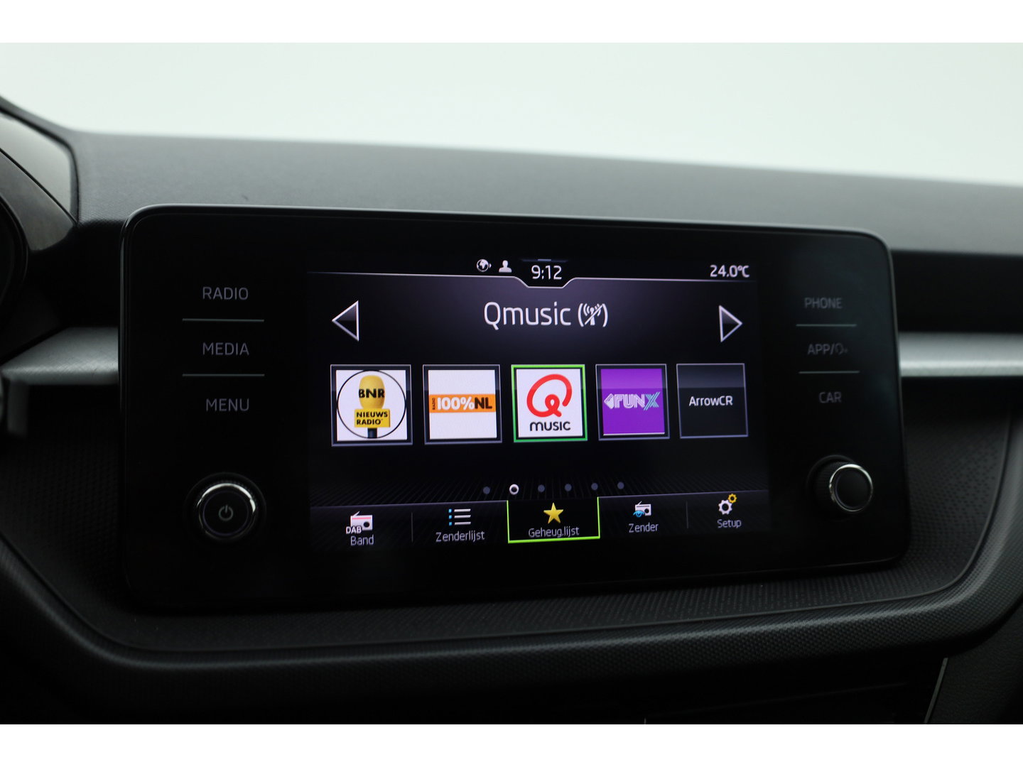 Škoda Fabia 1.0 TSI Ambition DSG | Apple CarPlay & Android Auto | Stoelverw. | Airco | All Season | LED | PDC A