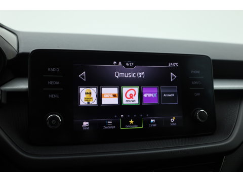 Škoda Fabia 1.0 TSI Ambition DSG | Apple CarPlay & Android Auto | Stoelverw. | Airco | All Season | LED | PDC A