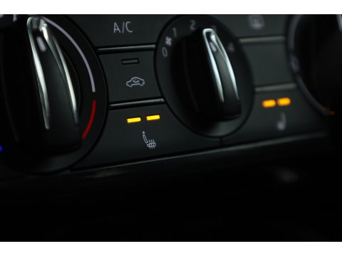Škoda Fabia 1.0 TSI Ambition DSG | Apple CarPlay & Android Auto | Stoelverw. | Airco | All Season | LED | PDC A