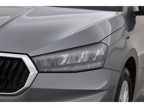 Škoda Fabia 1.0 TSI Ambition DSG | Apple CarPlay & Android Auto | Stoelverw. | Airco | All Season | LED | PDC A