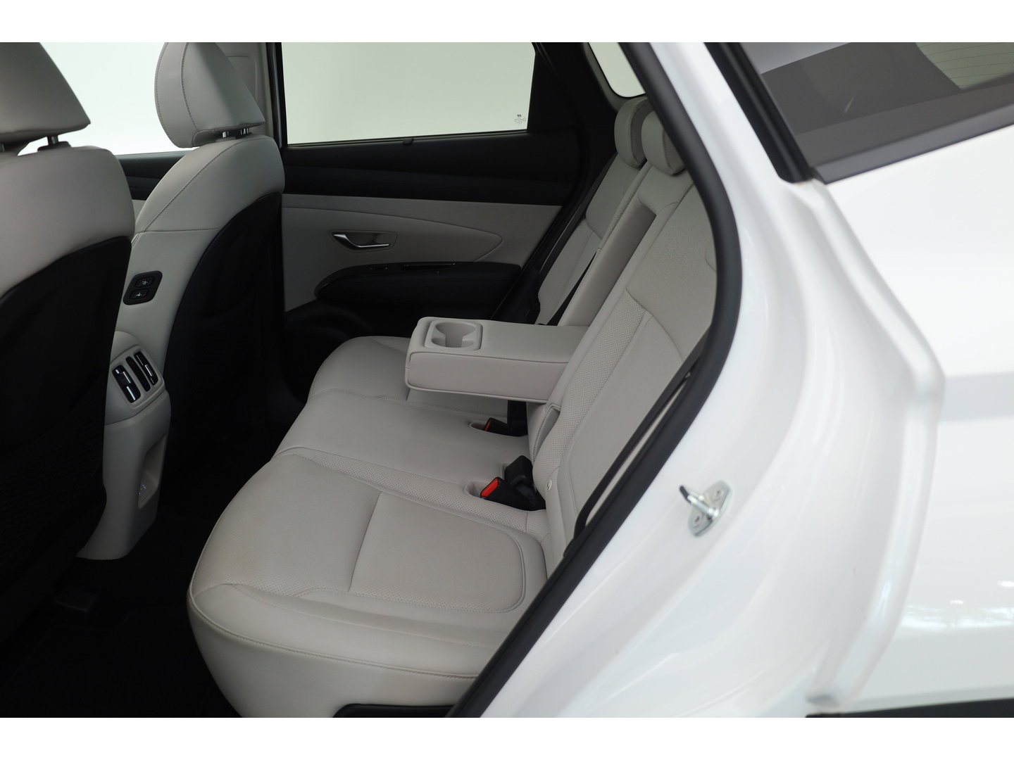 Hyundai Tucson 1.6 T-GDI PHEV Premium 4WD | SOH 99% | Pano | 360cam | Stoelventi. | Elek. Stoelen | 4x Stoelverw. | Krell Audio | NAV + CarPlay |