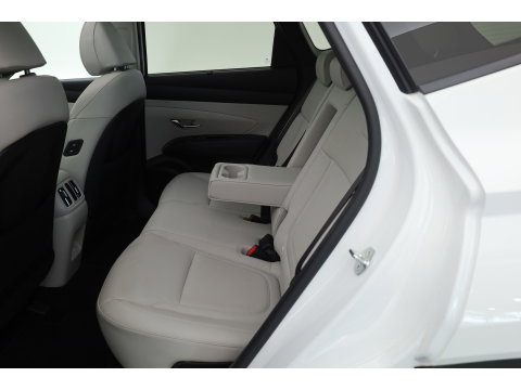 Hyundai Tucson 1.6 T-GDI PHEV Premium 4WD | SOH 99% | Pano | 360cam | Stoelventi. | Elek. Stoelen | 4x Stoelverw. | Krell Audio | NAV + CarPlay |