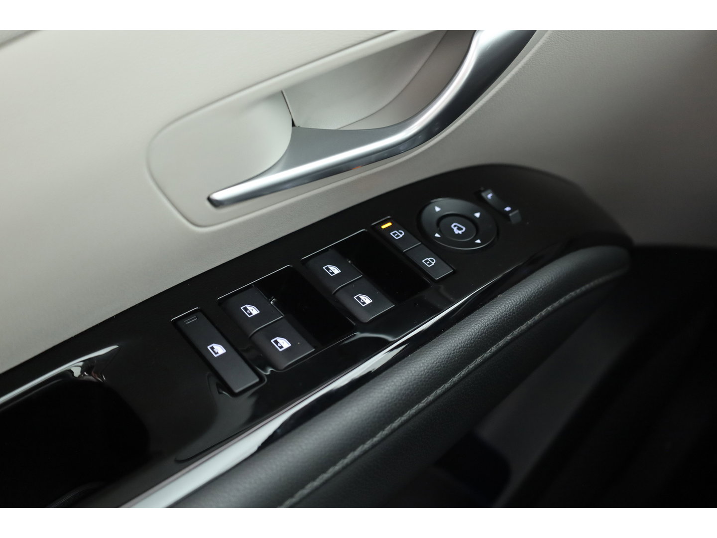 Hyundai Tucson 1.6 T-GDI PHEV Premium 4WD | SOH 99% | Pano | 360cam | Stoelventi. | Elek. Stoelen | 4x Stoelverw. | Krell Audio | NAV + CarPlay |