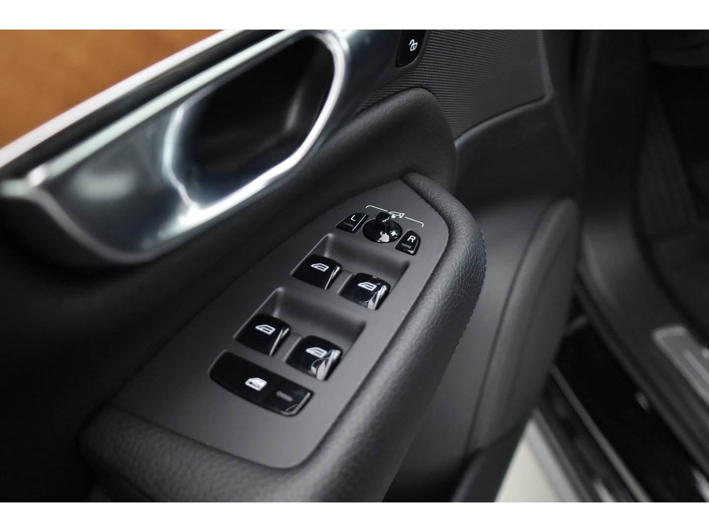 Volvo XC90 2.0 T8 Recharge AWD Inscription | Trekhaak | 360 camera | Harman &  Kardon | 4x stoel + stuurverw. | Adap. Cruise | Dodehoek (Blis )