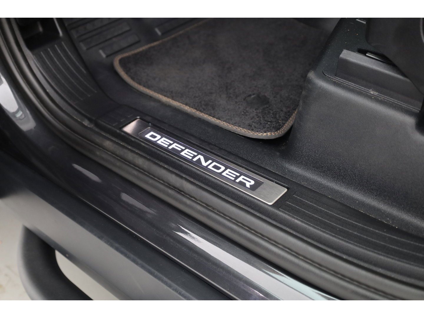 Land Rover Defender 110 2.0 P400e 110 X-Dynamic HSE | Pano | Sidebars | 22'' | 360cam | Luchtvering | Trekhaak | Stoelventi. | Adapt. Cruise